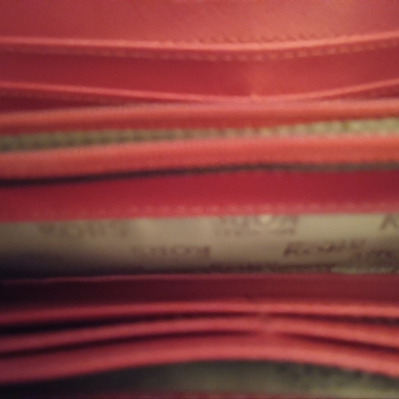 LADIES WALLET BY MICHAEL KORS - Picture 3 of 4